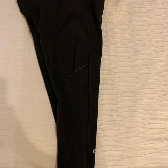lululemon Speed up Crop 25” Sz4 GUC - Picture 3 of 6